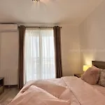 Apartament Apartamen Cu La Mare Prima Linie Năvodari